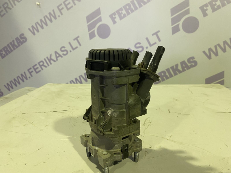 Renault brake valve - Spare parts for Truck: picture 1 Renault brake valve - Spare parts for Truck: picture 1