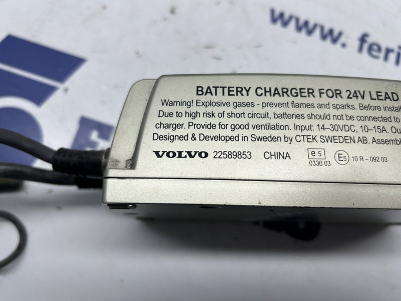 Volvo battery charger, converter - Electrical system for Truck: picture 4 Volvo battery charger, converter - Electrical system for Truck: picture 4