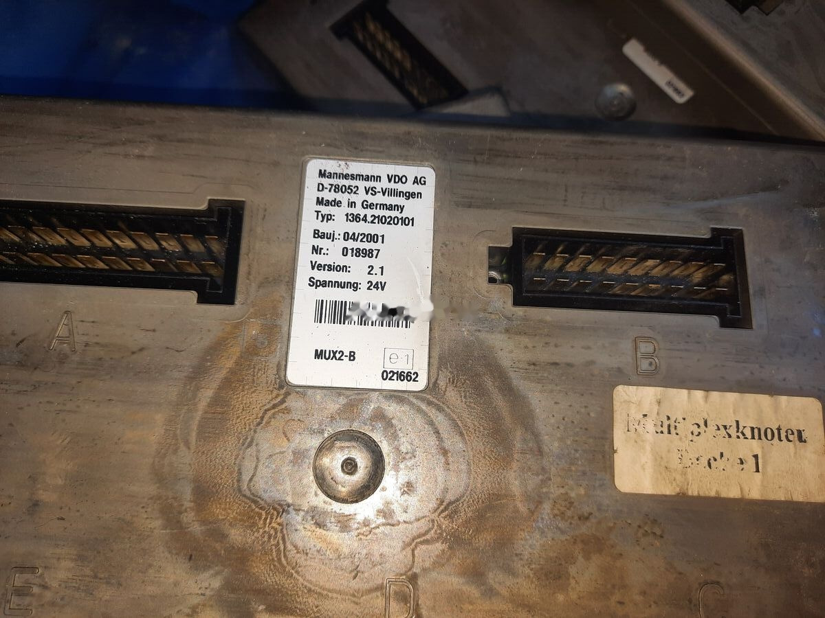 MAN ZR2-BS - VDO D78052 VS MAN CYTI - ECU for Bus: picture 4 MAN ZR2-BS - VDO D78052 VS MAN CYTI - ECU for Bus: picture 4
