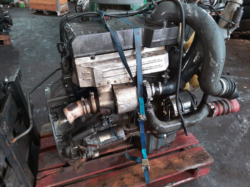 Mercedes-Benz OM 904 LA - Engine: picture 1 Mercedes-Benz OM 904 LA - Engine: picture 1