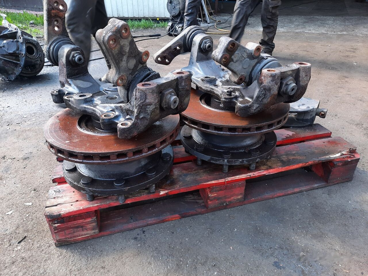Volvo Iveko. Neoplan Volvo 9700 B12 - Wheel hub for Bus: picture 1 Volvo Iveko. Neoplan Volvo 9700 B12 - Wheel hub for Bus: picture 1