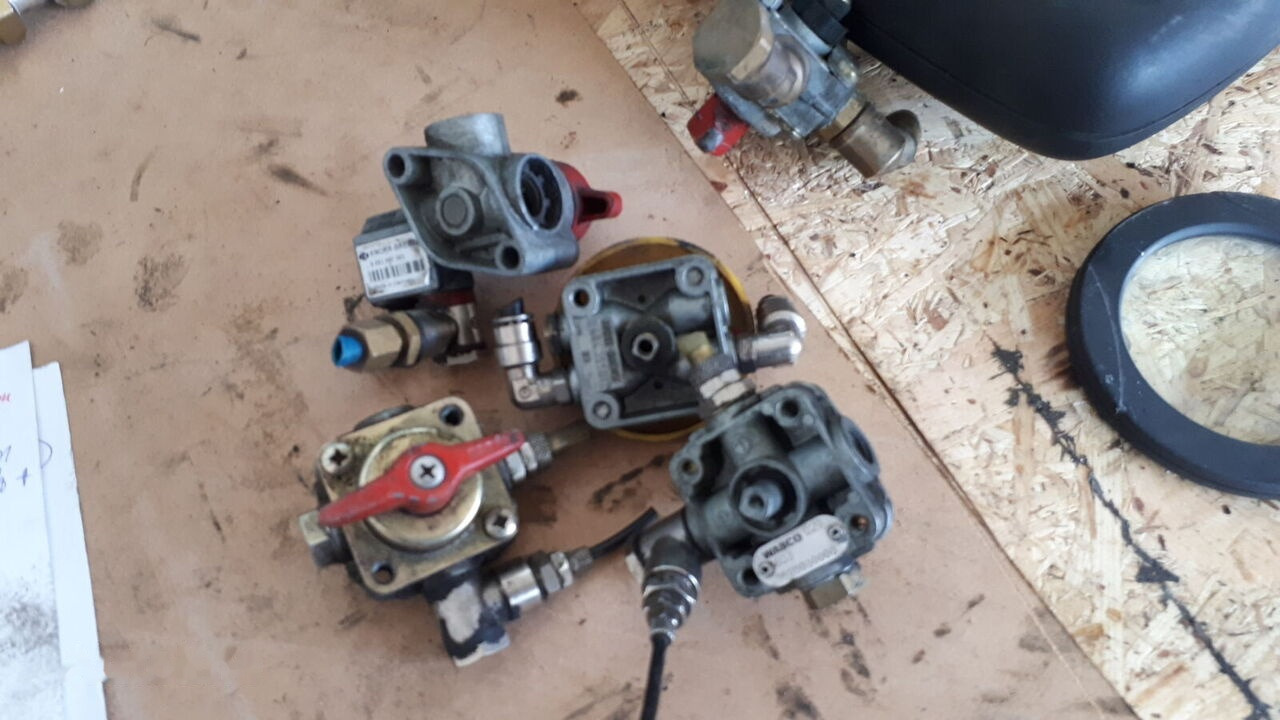 WABCO Volvo - Brake valve for Bus: picture 5 WABCO Volvo - Brake valve for Bus: picture 5