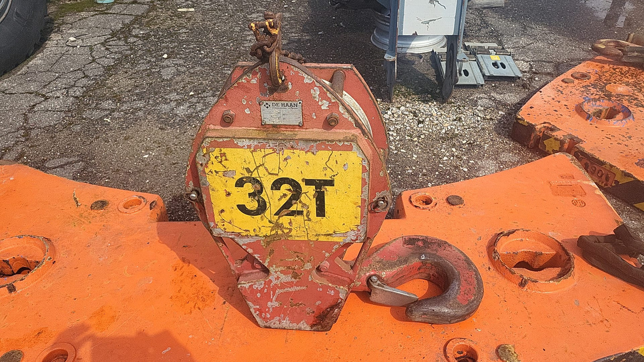 Tadano Faun hookblock - Loader crane for Mobile crane: picture 1 Tadano Faun hookblock - Loader crane for Mobile crane: picture 1