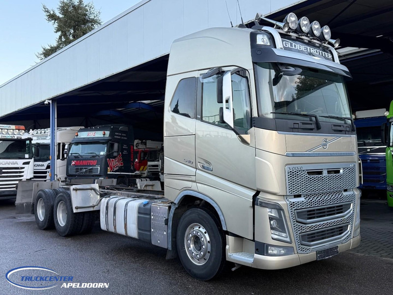 Volvo FH 657000 km, 6x4, Globetrotter - Cab chassis truck: picture 1 Volvo FH 657000 km, 6x4, Globetrotter - Cab chassis truck: picture 1