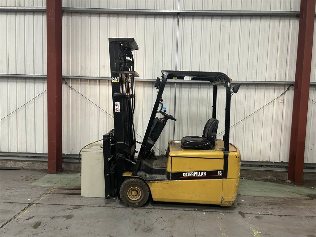 CAT EP18KT - Electric forklift: picture 1 CAT EP18KT - Electric forklift: picture 1