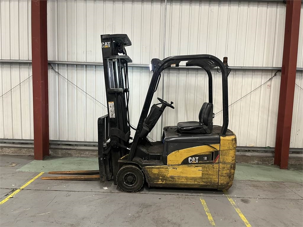 CAT EP18NT - Electric forklift: picture 1 CAT EP18NT - Electric forklift: picture 1