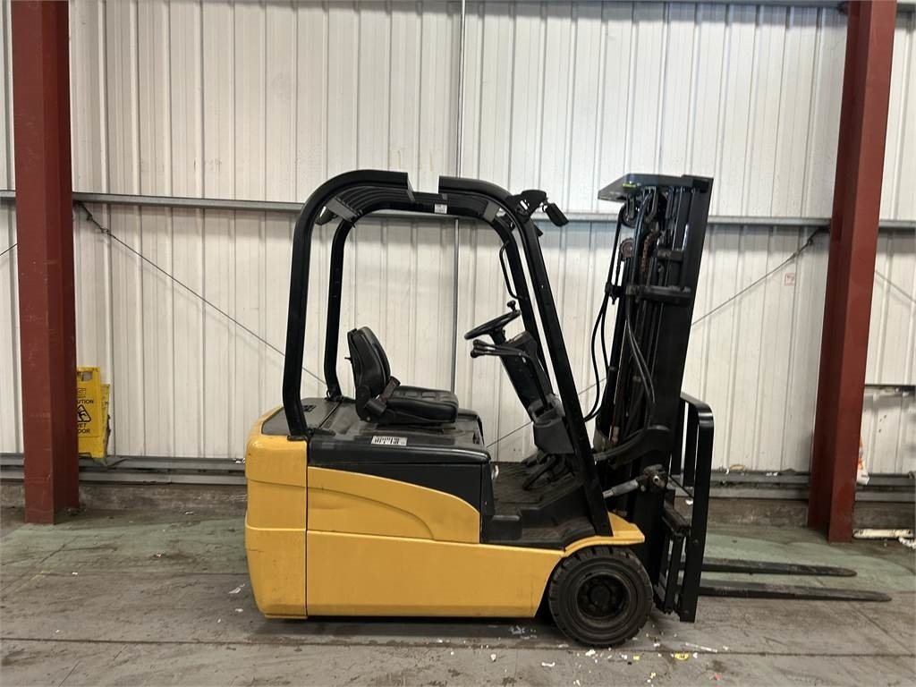 CAT EP20NT - Electric forklift: picture 5 CAT EP20NT - Electric forklift: picture 5