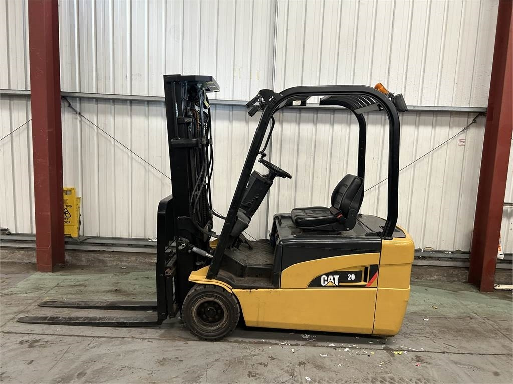 CAT EP20NT - Electric forklift: picture 1 CAT EP20NT - Electric forklift: picture 1