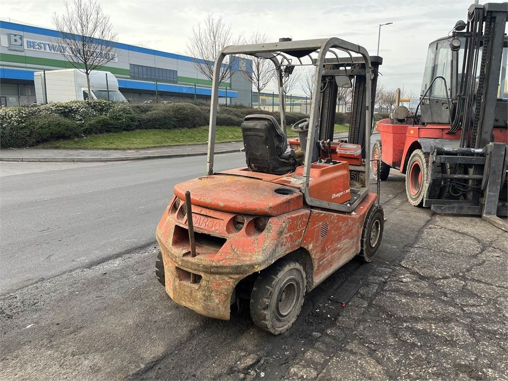 Cesab CBD30 - Diesel forklift: picture 4 Cesab CBD30 - Diesel forklift: picture 4