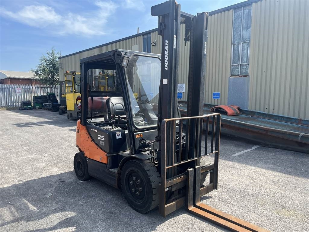 Doosan G25E-5 - LPG forklift: picture 5 Doosan G25E-5 - LPG forklift: picture 5