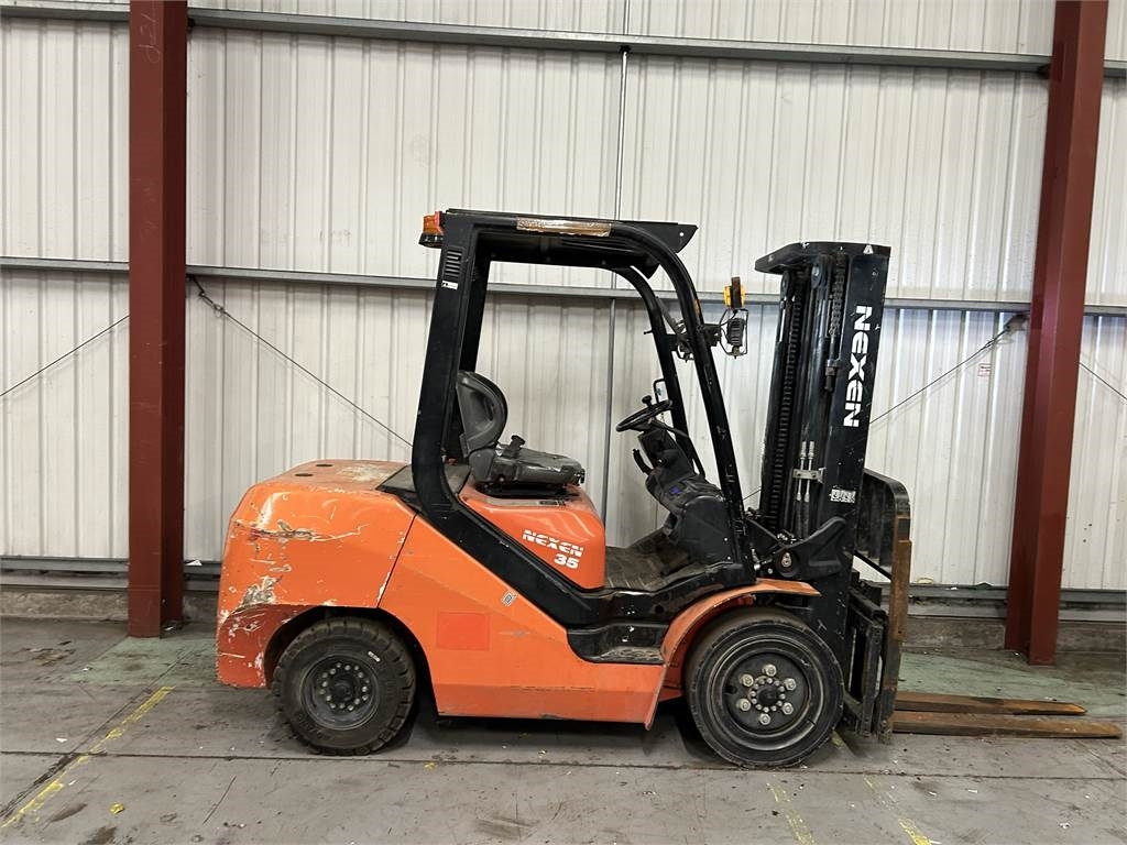 FD35 - Diesel forklift: picture 5 FD35 - Diesel forklift: picture 5