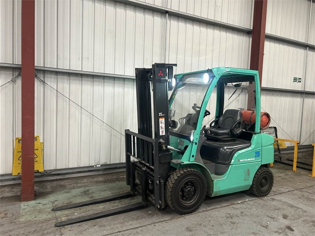 Mitsubishi FG25N - LPG forklift: picture 2 Mitsubishi FG25N - LPG forklift: picture 2
