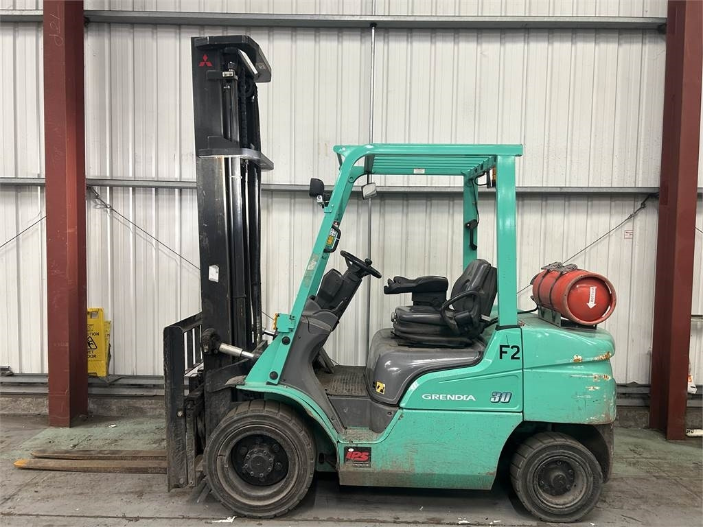 Mitsubishi FG30NT - LPG forklift: picture 1 Mitsubishi FG30NT - LPG forklift: picture 1