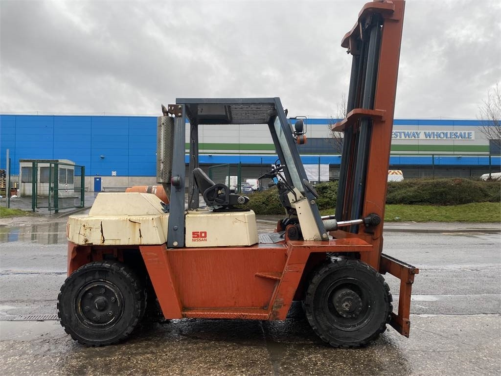 Nissan BF05H50U - Diesel forklift: picture 4 Nissan BF05H50U - Diesel forklift: picture 4