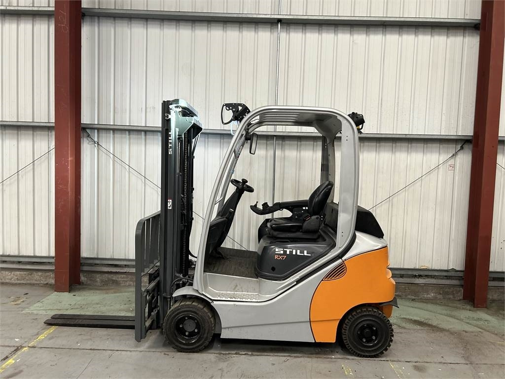 Diesel forklift Still RX70-20: picture 1