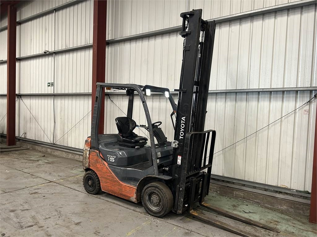 Toyota 02-8FDF15 - Diesel forklift: picture 4 Toyota 02-8FDF15 - Diesel forklift: picture 4