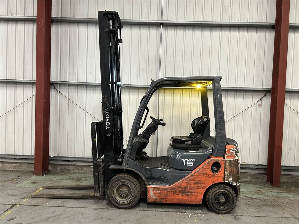 Toyota 02-8FDF15 - Diesel forklift: picture 1 Toyota 02-8FDF15 - Diesel forklift: picture 1