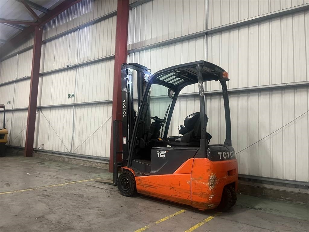 Toyota 8FBET16 - Electric forklift: picture 5 Toyota 8FBET16 - Electric forklift: picture 5