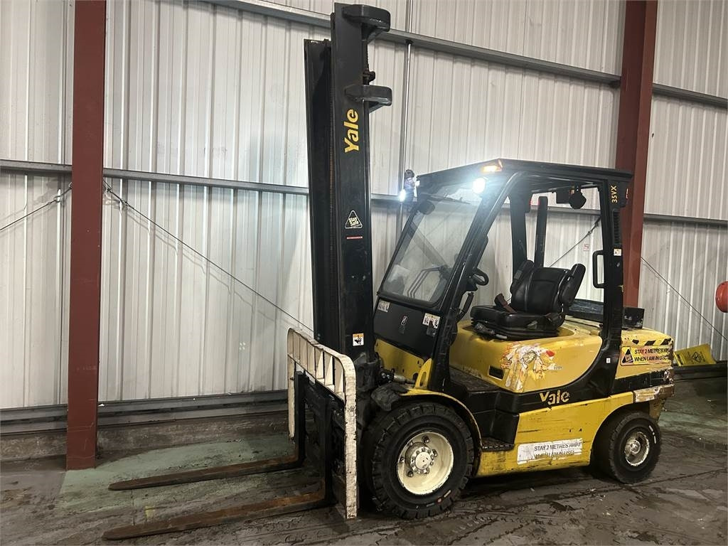 Yale GDP35VX - Diesel forklift: picture 2 Yale GDP35VX - Diesel forklift: picture 2