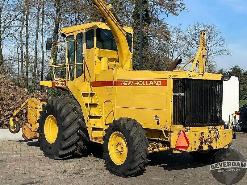 New Holland 2305 - Forage harvester: picture 3 New Holland 2305 - Forage harvester: picture 3