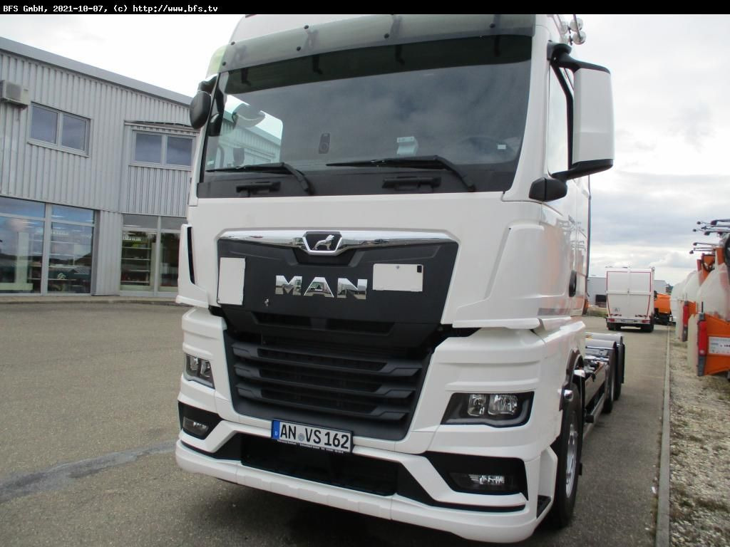 MAN TGX (TG3) 26.510 6x2-4 LL CH Multiwechsler - Container transporter/ Swap body truck: picture 1 MAN TGX (TG3) 26.510 6x2-4 LL CH Multiwechsler - Container transporter/ Swap body truck: picture 1