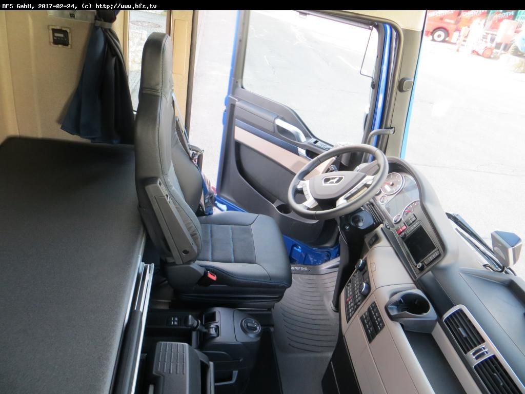 MAN TGX 18.640 4x2 LLS PerformanceLine Edition - Tractor unit: picture 4 MAN TGX 18.640 4x2 LLS PerformanceLine Edition - Tractor unit: picture 4