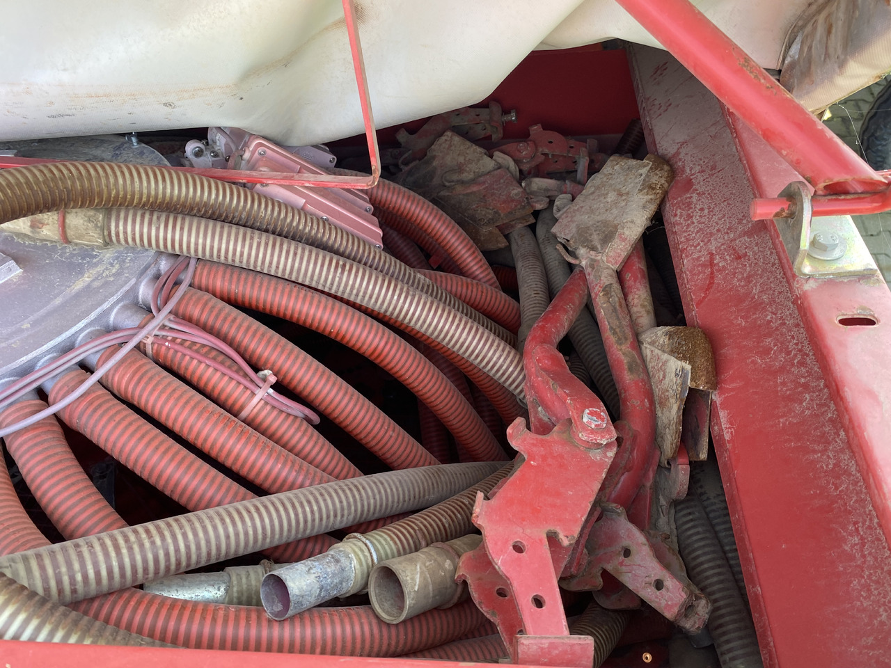 Combine seed drill Kverneland ACCORD Pneumatic DA-S KUHN + Kuhn 4.50m: picture 15