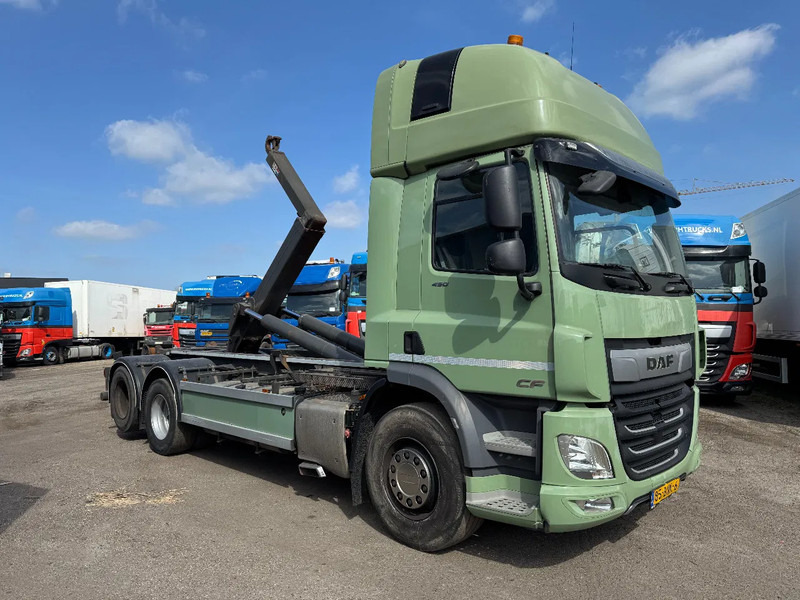 DAF CF 450 6X2 EURO 6 VDL 21T HOOK LIFTING AXLE - Hook lift truck: picture 5 DAF CF 450 6X2 EURO 6 VDL 21T HOOK LIFTING AXLE - Hook lift truck: picture 5