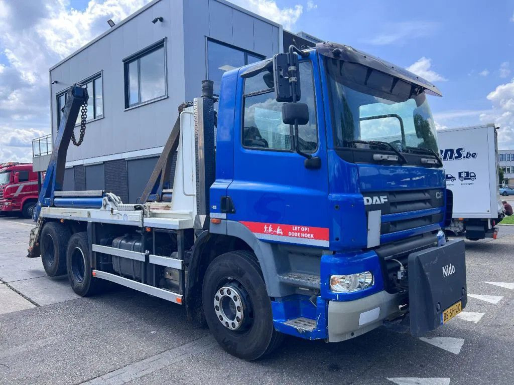 DAF CF 85.360 6X2 EURO 5 - Skip loader truck: picture 3 DAF CF 85.360 6X2 EURO 5 - Skip loader truck: picture 3