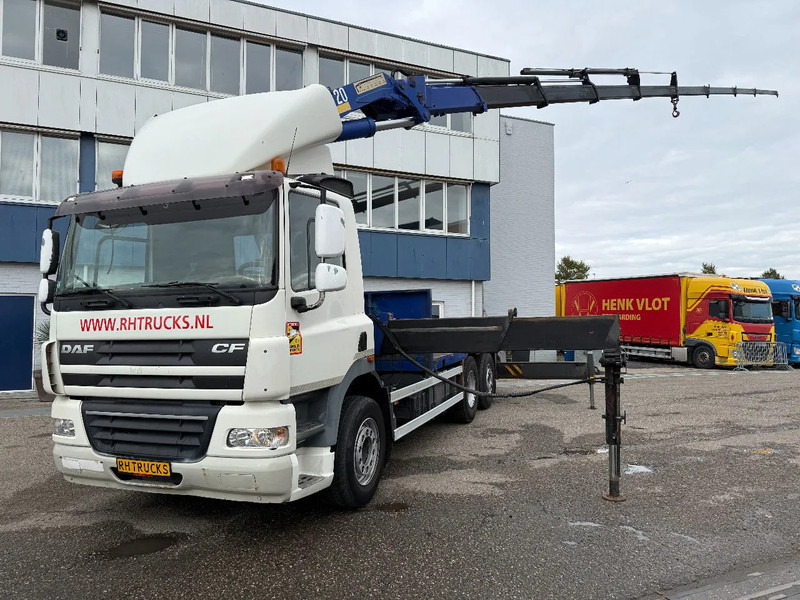 DAF CF 85.410 6X2 EURO 5 + HMF 37 TON/M + REMOTE CONTROL - Crane truck: picture 1 DAF CF 85.410 6X2 EURO 5 + HMF 37 TON/M + REMOTE CONTROL - Crane truck: picture 1