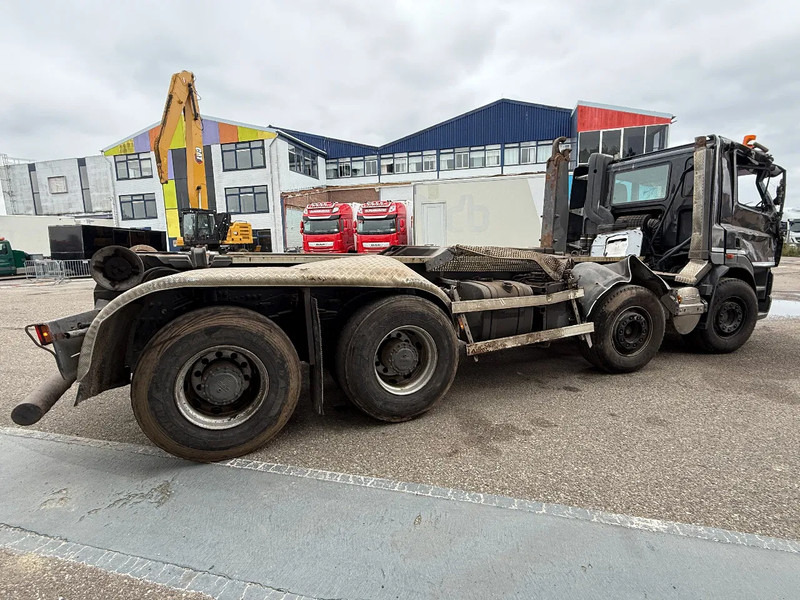 DAF CF 85.460 8X4 EURO 5 - FULL STEEL SUSP. - MANUAL GEAR - BIG AXLES + VDL HOOKLIFT - Hook lift truck: picture 4 DAF CF 85.460 8X4 EURO 5 - FULL STEEL SUSP. - MANUAL GEAR - BIG AXLES + VDL HOOKLIFT - Hook lift truck: picture 4