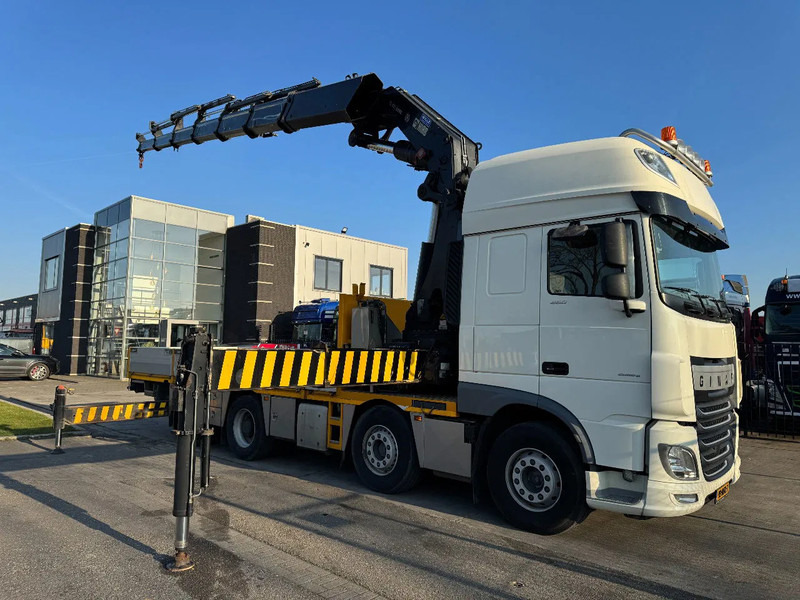DAF XF 460 8X2 - EURO 6 + HIAB 855 EP-6 + REMOTE + STEERING AXLE - Dropside/ Flatbed truck, Crane truck: picture 2 DAF XF 460 8X2 - EURO 6 + HIAB 855 EP-6 + REMOTE + STEERING AXLE - Dropside/ Flatbed truck, Crane truck: picture 2