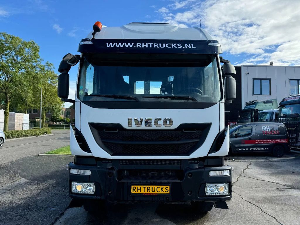 Iveco Stralis 450 6X2 - EURO 6 + MARREL HOOK - Hook lift truck: picture 2 Iveco Stralis 450 6X2 - EURO 6 + MARREL HOOK - Hook lift truck: picture 2
