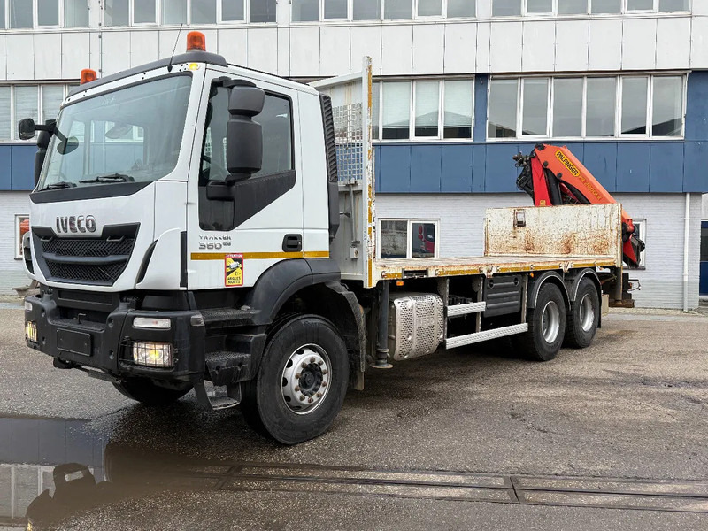 Crane truck Iveco Trakker 360 6X4 EURO 6 + PALFINGER PK20001K + REMOTE CONTROL: picture 13