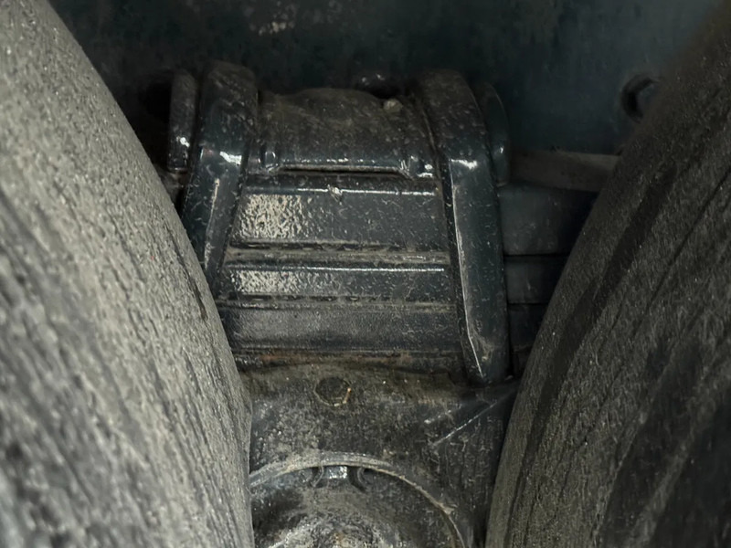 Iveco Trakker 360 6X4 EURO 6 + PALFINGER PK20001K + REMOTE CONTROL - Dropside/ Flatbed truck, Crane truck: picture 5 Iveco Trakker 360 6X4 EURO 6 + PALFINGER PK20001K + REMOTE CONTROL - Dropside/ Flatbed truck, Crane truck: picture 5