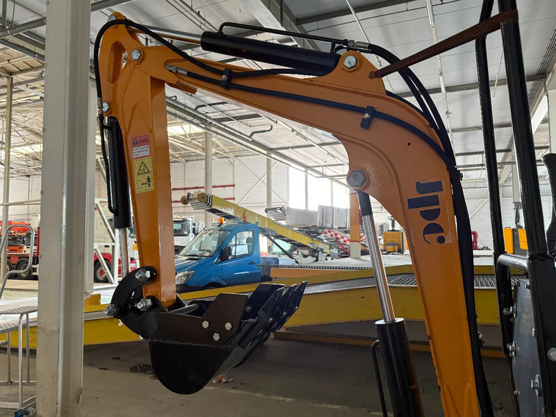 JPC HT12 + TRAILER - NEW AND UNUSED BOTH! - Mini excavator: picture 5 JPC HT12 + TRAILER - NEW AND UNUSED BOTH! - Mini excavator: picture 5