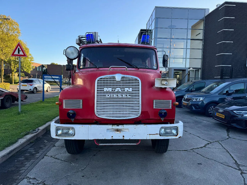 MAN 13 4X2 FIRE TRUCK - Fire truck: picture 2 MAN 13 4X2 FIRE TRUCK - Fire truck: picture 2