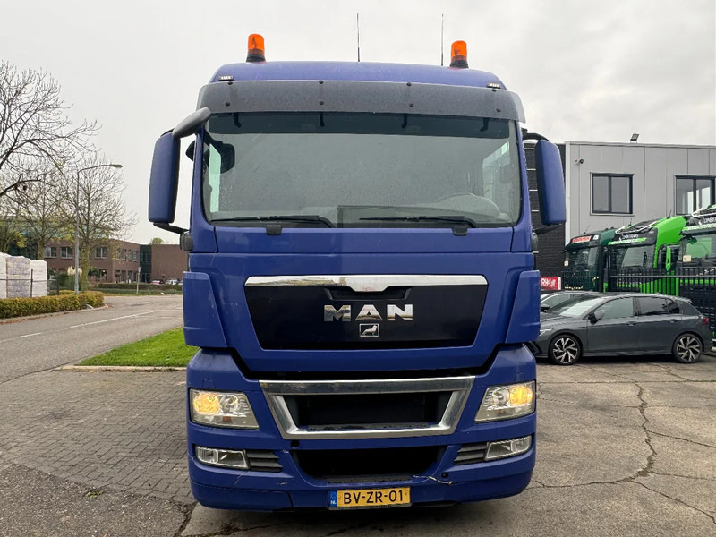 MAN TGX 26.400 6X2 - EURO 4 + LIFT + STEERING AXLE + TÜV 10-2025 - Curtainsider truck: picture 2 MAN TGX 26.400 6X2 - EURO 4 + LIFT + STEERING AXLE + TÜV 10-2025 - Curtainsider truck: picture 2