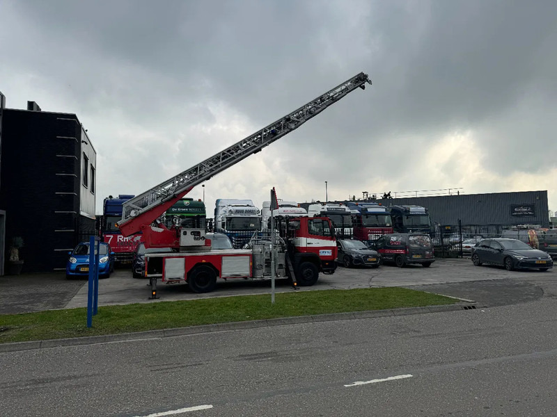 Mercedes-Benz 1120 OF MAGIRUS 24 METER + KORF + SLANGS - Fire truck: picture 4 Mercedes-Benz 1120 OF MAGIRUS 24 METER + KORF + SLANGS - Fire truck: picture 4
