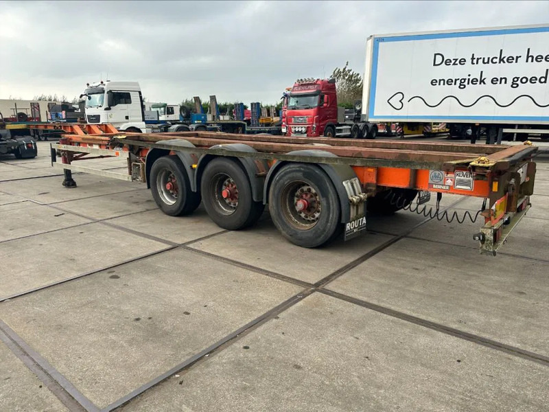 Renders 3 AS - BPW - MULTICHASSIS + DOUBLE BDF SYSTEM - Container transporter/ Swap body semi-trailer: picture 4 Renders 3 AS - BPW - MULTICHASSIS + DOUBLE BDF SYSTEM - Container transporter/ Swap body semi-trailer: picture 4