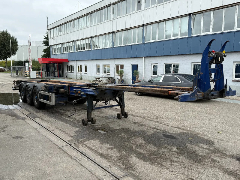Renders EURO 800 - MULTCHASSIS - 3x BPW AXLE + 2 LIFTING AXLES - Container transporter/ Swap body semi-trailer: picture 2 Renders EURO 800 - MULTCHASSIS - 3x BPW AXLE + 2 LIFTING AXLES - Container transporter/ Swap body semi-trailer: picture 2