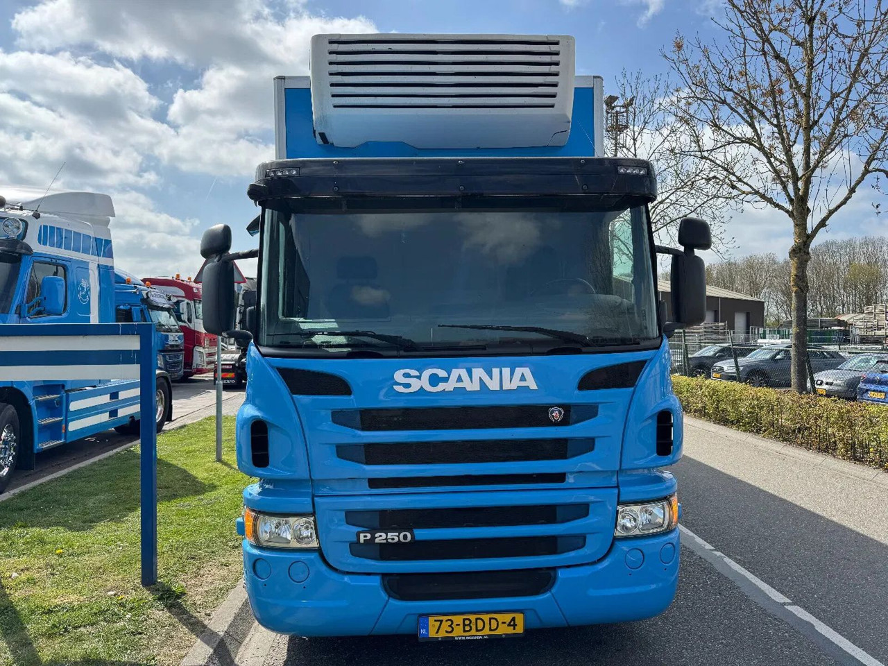 Scania P250 4X2 EURO 6 CARRIER IBERI COOLER - Refrigerator truck: picture 2 Scania P250 4X2 EURO 6 CARRIER IBERI COOLER - Refrigerator truck: picture 2