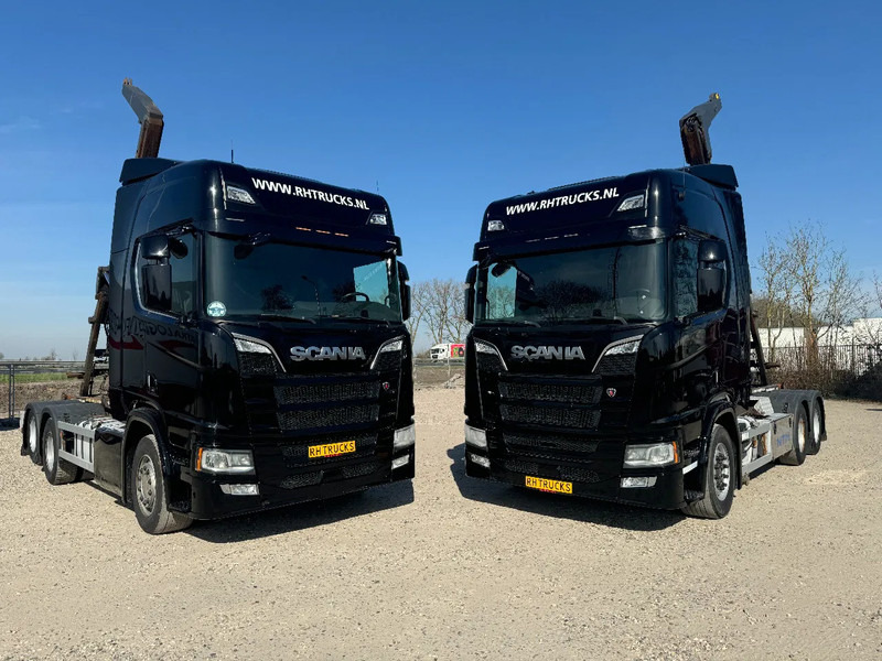 Scania R580 V8 6X2 VDL HOOK 20T RETARDER EURO 6 2 UNITS - Hook lift truck: picture 1 Scania R580 V8 6X2 VDL HOOK 20T RETARDER EURO 6 2 UNITS - Hook lift truck: picture 1