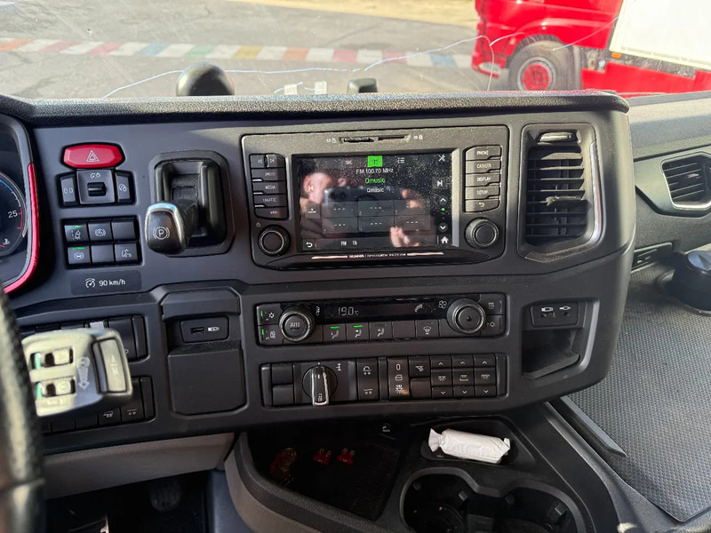 Refrigerator truck Scania S520 V8, 6X2, INTARDER, COMPLEET 2018: picture 10