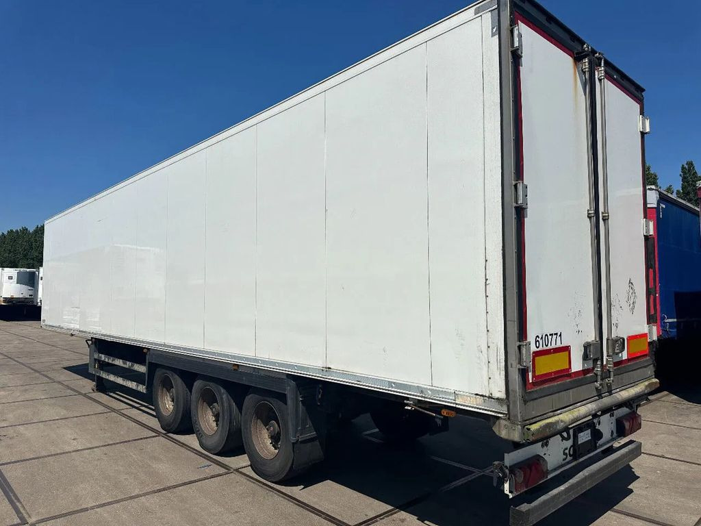 Schmitz Cargobull PRICES FROM €7450 TO €8950,- 4 - Refrigerator semi-trailer: picture 4 Schmitz Cargobull PRICES FROM €7450 TO €8950,- 4 - Refrigerator semi-trailer: picture 4