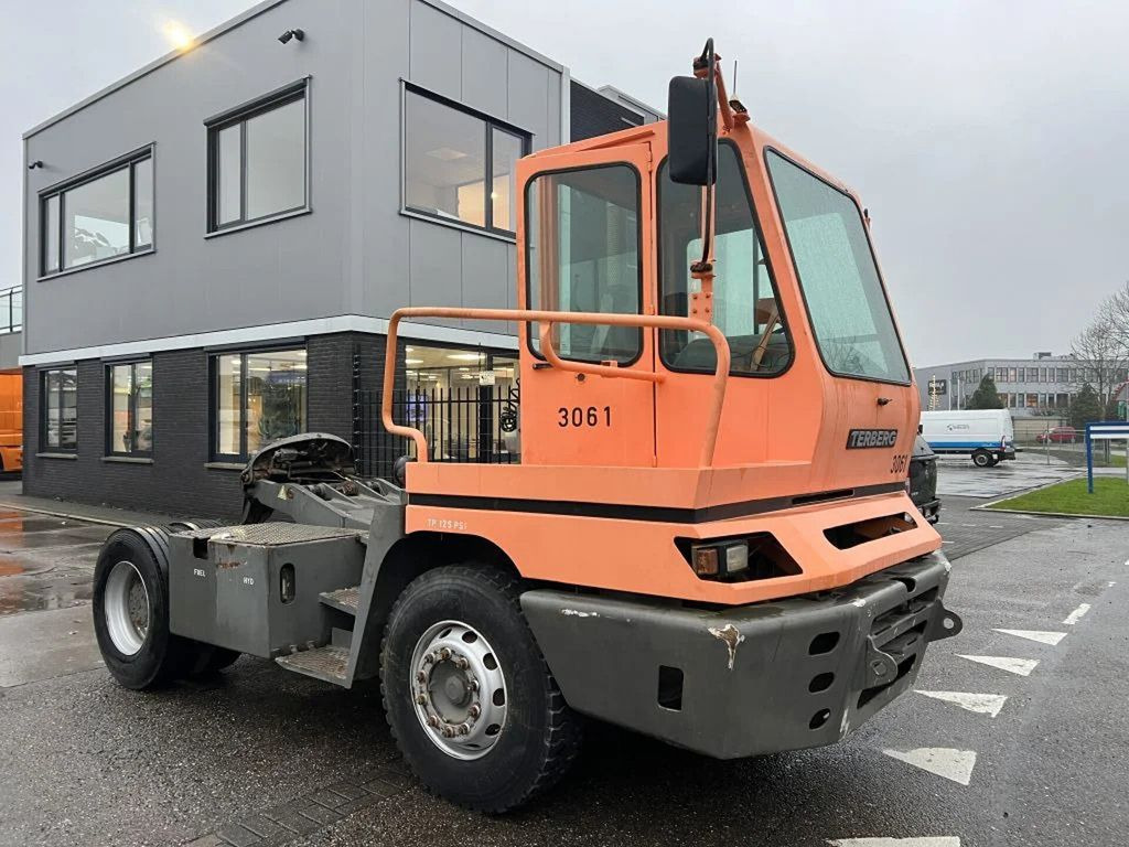 Terberg YT 222 YT222 - Diesel forklift: picture 3 Terberg YT 222 YT222 - Diesel forklift: picture 3
