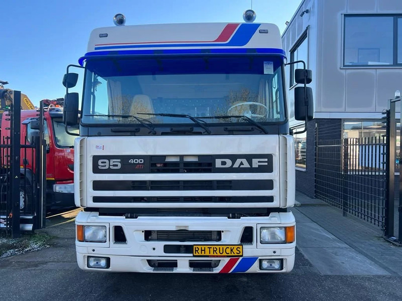 DAF 95.400 4X2 RESTORED/RESTAURIERT/GERESTAUREERD - Tractor unit: picture 2 DAF 95.400 4X2 RESTORED/RESTAURIERT/GERESTAUREERD - Tractor unit: picture 2