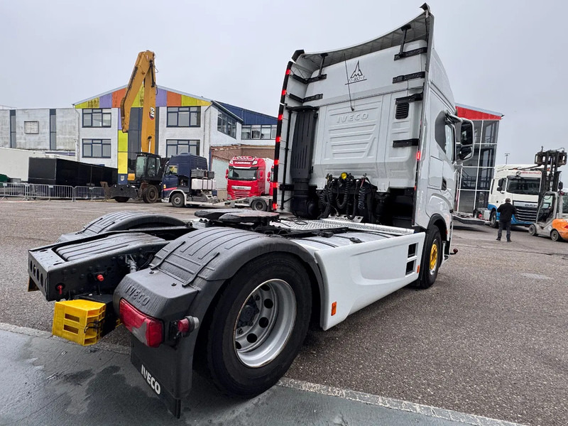 Iveco S-WAY 460 4X2 EURO 6 SKIRTS DOUBLE TANK - Tractor unit: picture 5 Iveco S-WAY 460 4X2 EURO 6 SKIRTS DOUBLE TANK - Tractor unit: picture 5