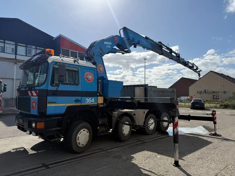 MAN 33.463 33-463 8x4 met 62 effer kraan 6x uitschuifbaar - Tractor unit: picture 1 MAN 33.463 33-463 8x4 met 62 effer kraan 6x uitschuifbaar - Tractor unit: picture 1