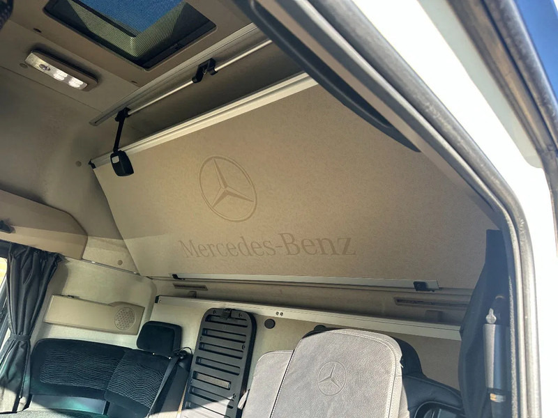 Tractor unit Mercedes-Benz Actros 4163 8X4,180 TON, GIGA SPACE, INTARDER HYDRAULIC,: picture 12